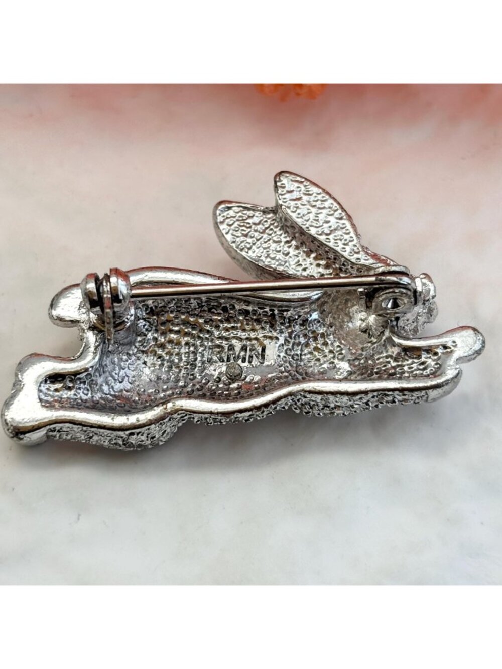 Mint Rhinestone Bunny Rabbit | Hare Vintage Silver T Vintage Brooch | Lapel Pin - Picture 4 of 9